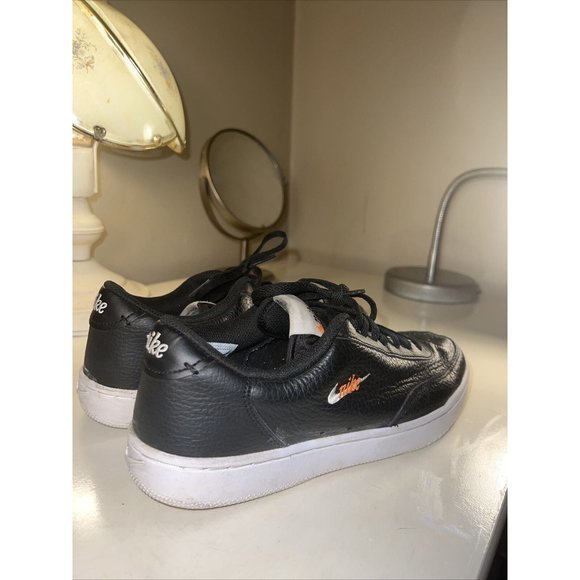 Nike Wmns Court Vintage PRM Wmns Size 7.5 Shoes CW1067-002 Black White Orange - Picture 3 of 9